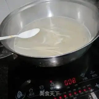 Make Hot dry noodles step 2