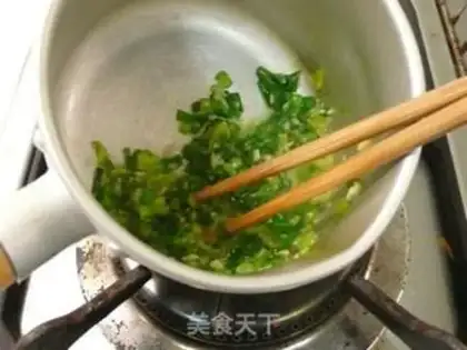 Make Salt onions and silver onions step 0
