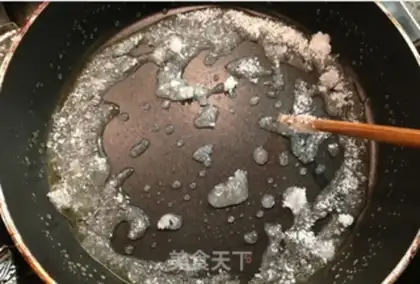 Make Caramel strawberries and eggs step 4