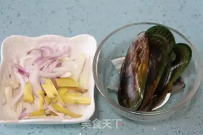 Make ♪ A chrysanthemum stew ♪ step 2