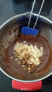 Make Chocolate cream cake step 7