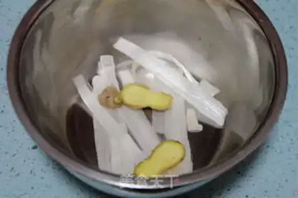 Make Black pepper rabbit leg step 4