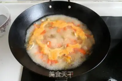 Make Tomatoes and egg soup step 8