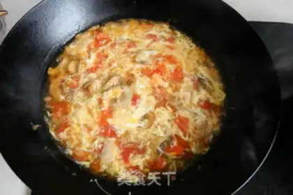 Make Tomatoes and egg soup step 10