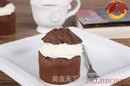 Make Chocolate cream cake step 15