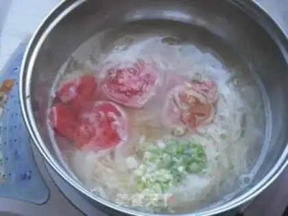 Make A quick breakfast noodles step 3