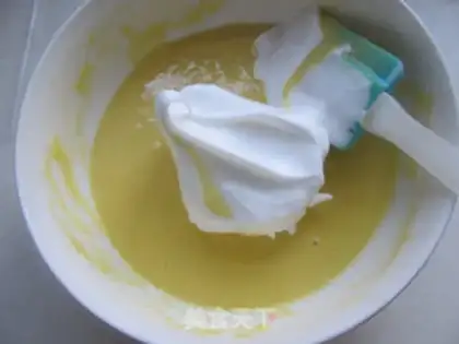 Make Strawberry cake step 4