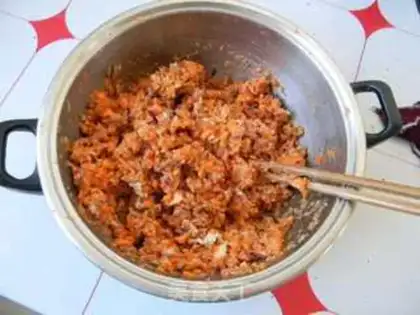 Make Carrot pork buns step 5