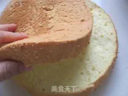 Make Strawberry cake step 7
