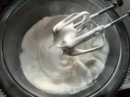 Make Strawberry roll step 7