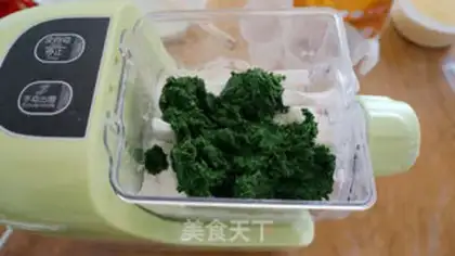 Make Noodle meatball spinach noodles step 1