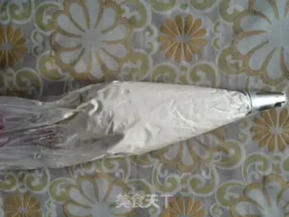 Make Strawberry roll step 16
