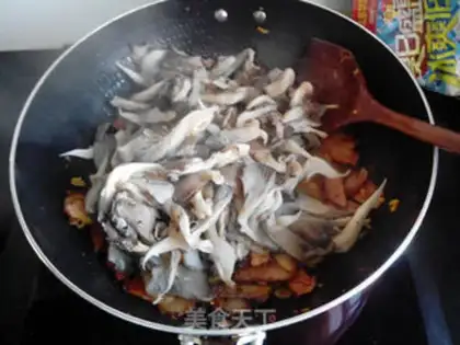 Make Pumpkin fried meat step 11
