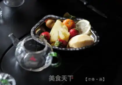 Make Sweet sour fruit tea step 1