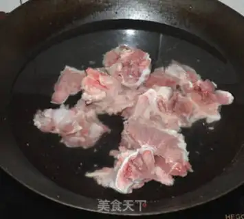 Make Porkbone soup step 1