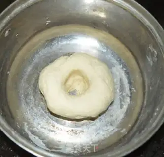 Make ♪ A pickle duck egg bun ♪ step 1