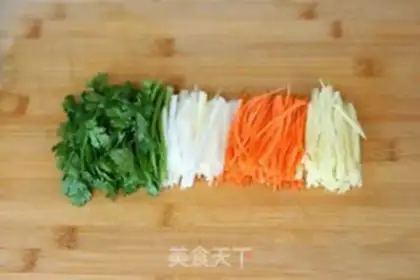 Make Harbin represents the meat in the pan step 1