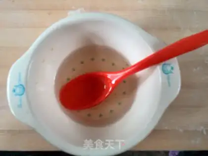 Make Harbin represents the meat in the pan step 2