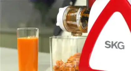 Make Carrot noodles step 0