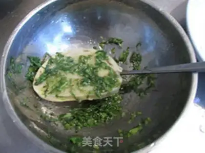 Make The salad sauce step 3