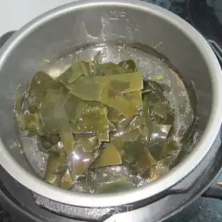 Make Bones and seafood step 5
