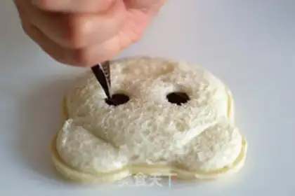 Make Bear pocket sandwich step 5