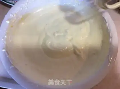Make Snowman naked cake step 4