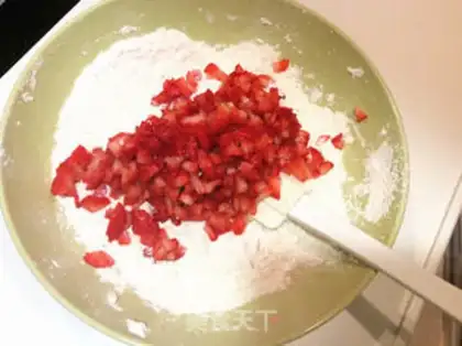 Make Strawberry McFin step 4