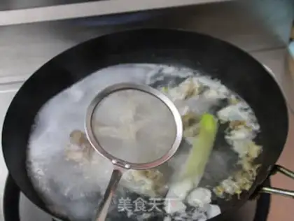 Make The soft twirl against the red-burned cow band step 5
