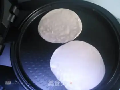 Make Ling Chun, "Bite the Spring" eats the springcake step 10