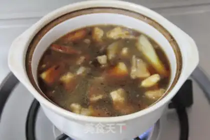 Make The soft twirl against the red-burned cow band step 13