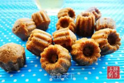 Make Coco-Coconut mini-cake step 12