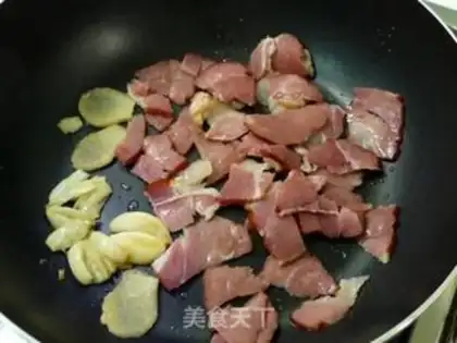 Make Cream gravy step 1