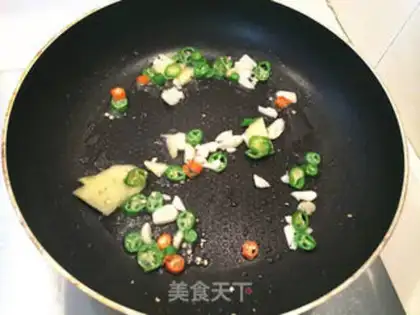 Make Thai lemon spicy shrimp step 3