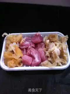 Make Cow-cow hoove soup step 1