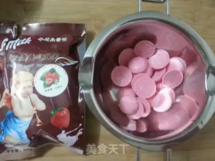 Make Chocolate lollipop cake step 7