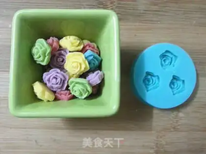 Make Chocolate lollipop cake step 9