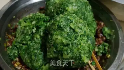 Make Pork dumplings step 4