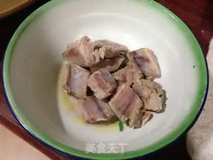 Make Shrimp ribs, sea cucumber soup step 1