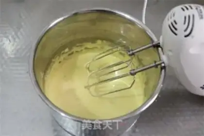 Make Cake rolls for tea step 1