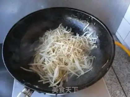 Make Green bean sprouts step 2