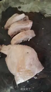 Make Hot chicken with red oil step 4