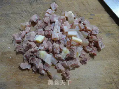 Make Eggs and lamb fried rice step 1