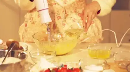 Make Heart cake step 3