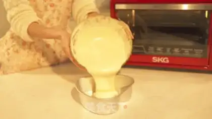 Make Heart cake step 9