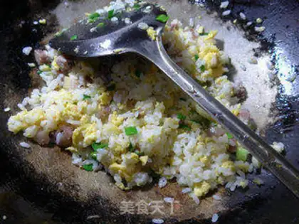 Make Eggs and lamb fried rice step 9