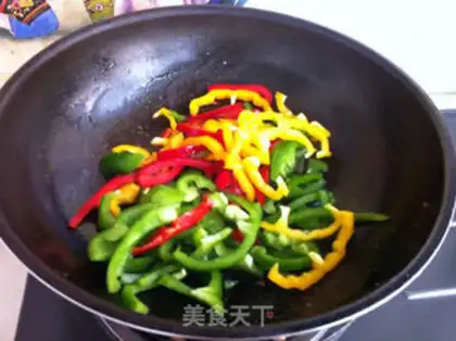 Make Three-coloured pretzels step 3