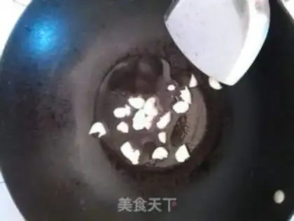 Make Tomato fried eggs step 3