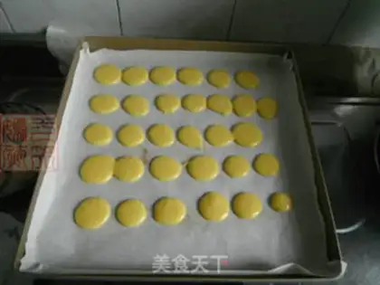 Make Little yolk cookies step 7