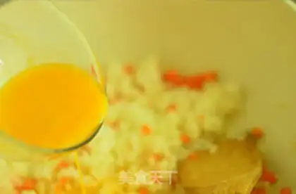 Make Onion egg fried rice step 7